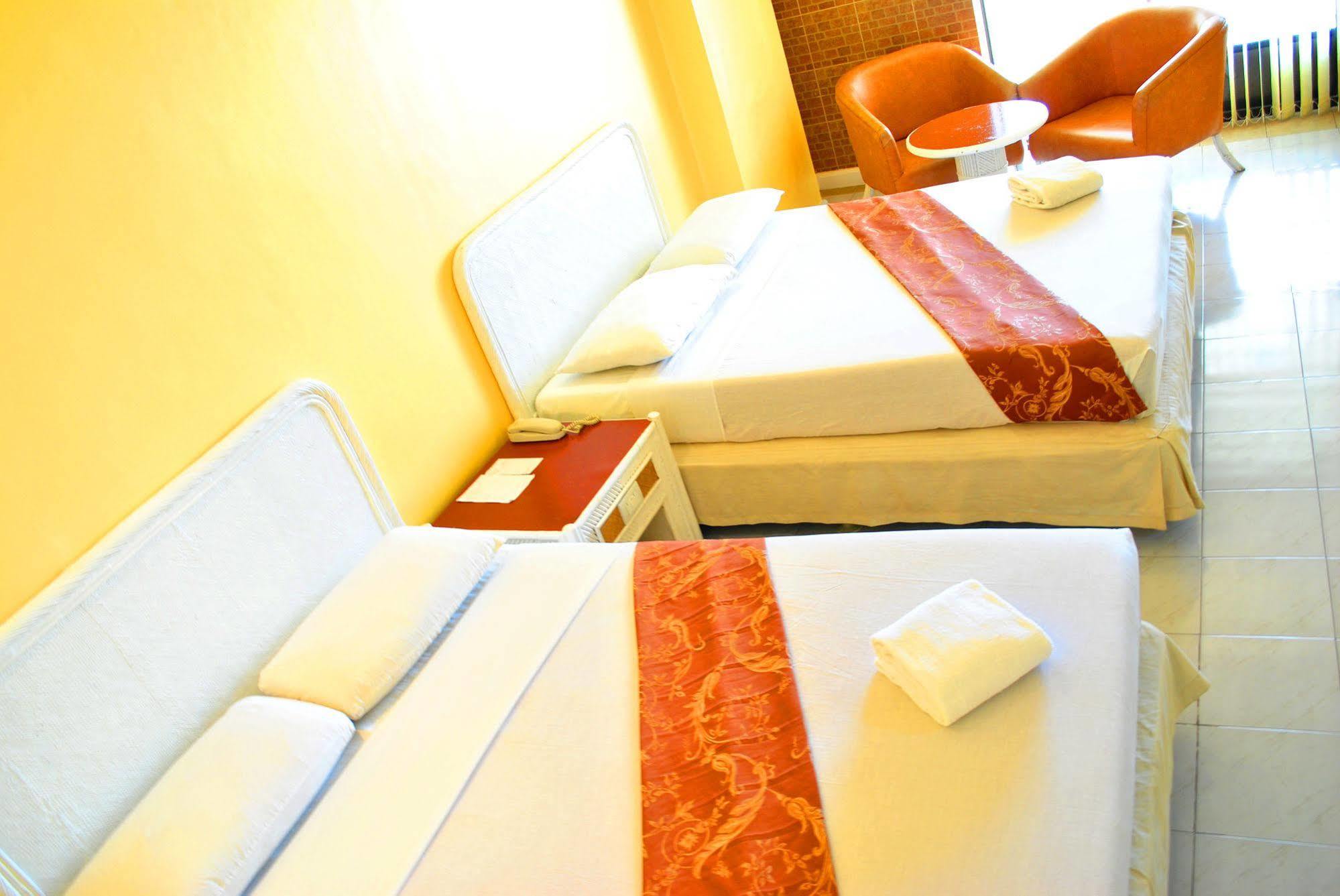 Leyte Park Resort Hotel Tacloban Exterior foto