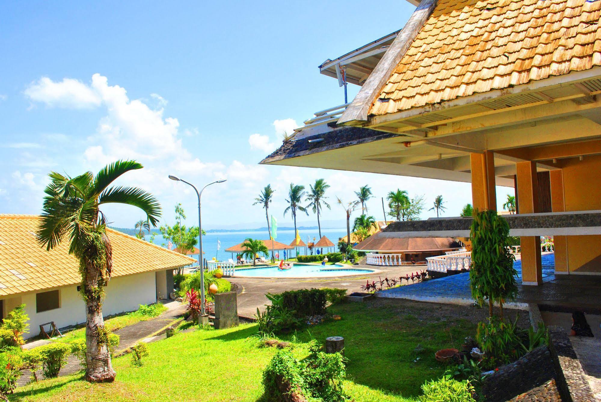 Leyte Park Resort Hotel Tacloban Exterior foto