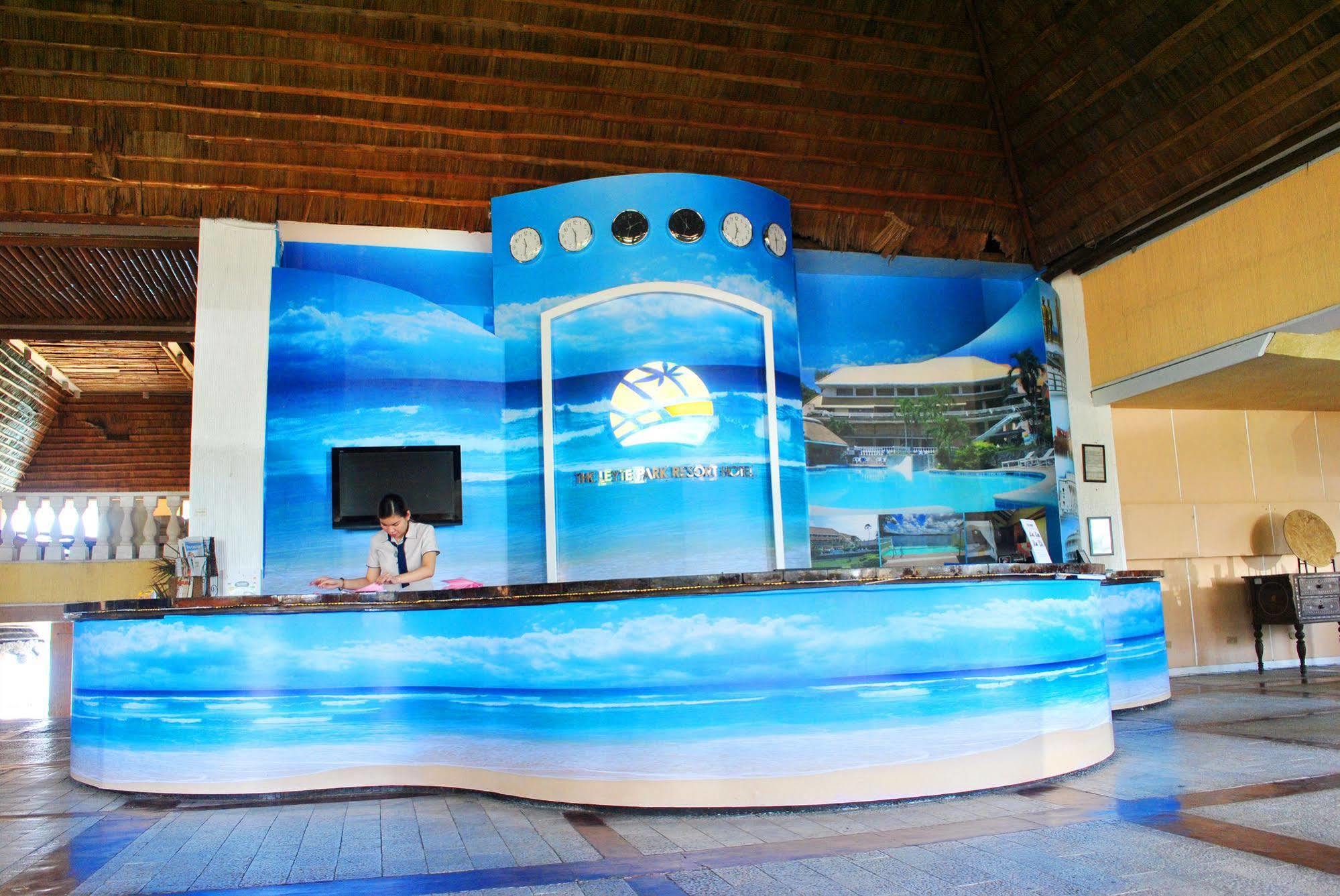 Leyte Park Resort Hotel Tacloban Exterior foto