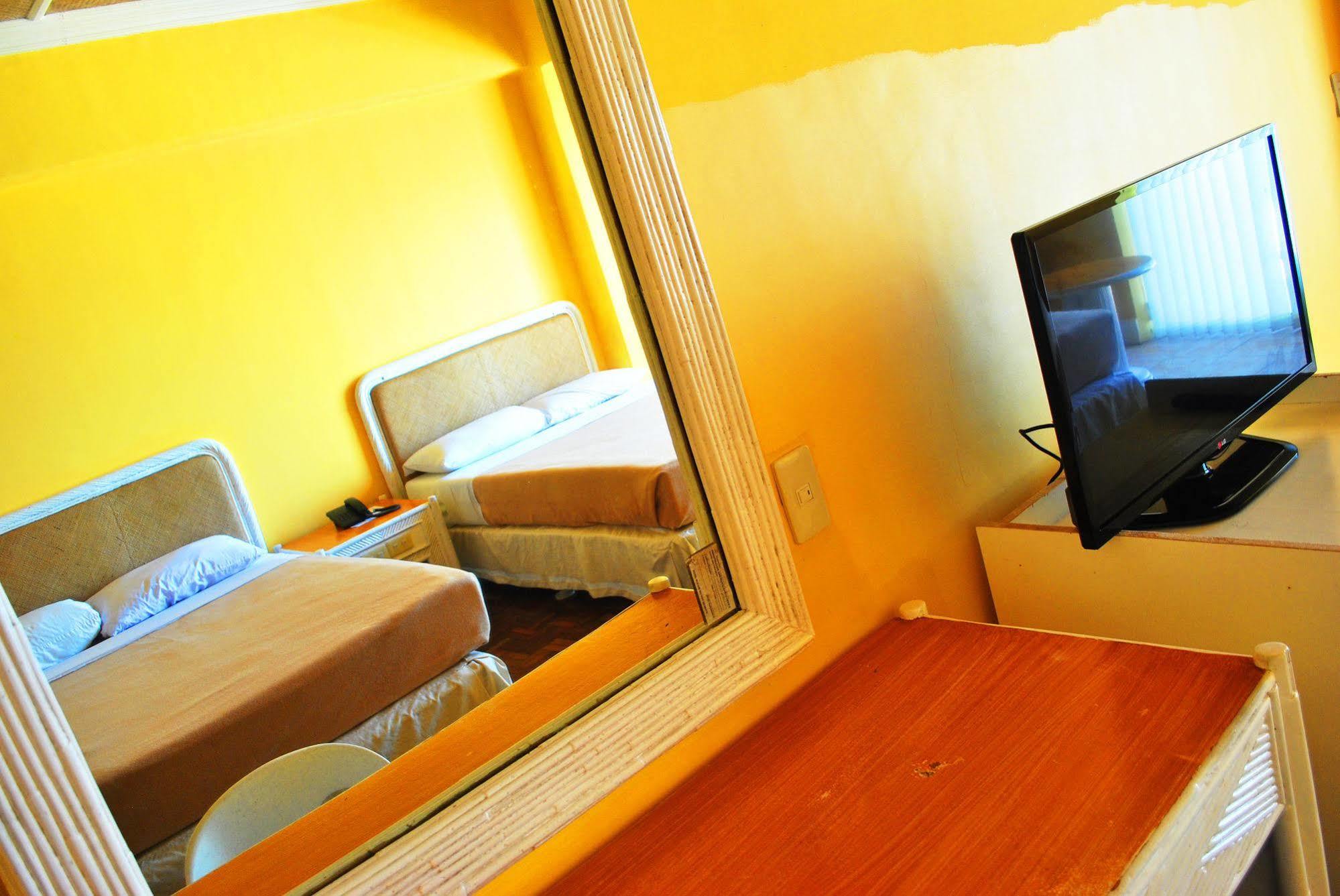 Leyte Park Resort Hotel Tacloban Exterior foto